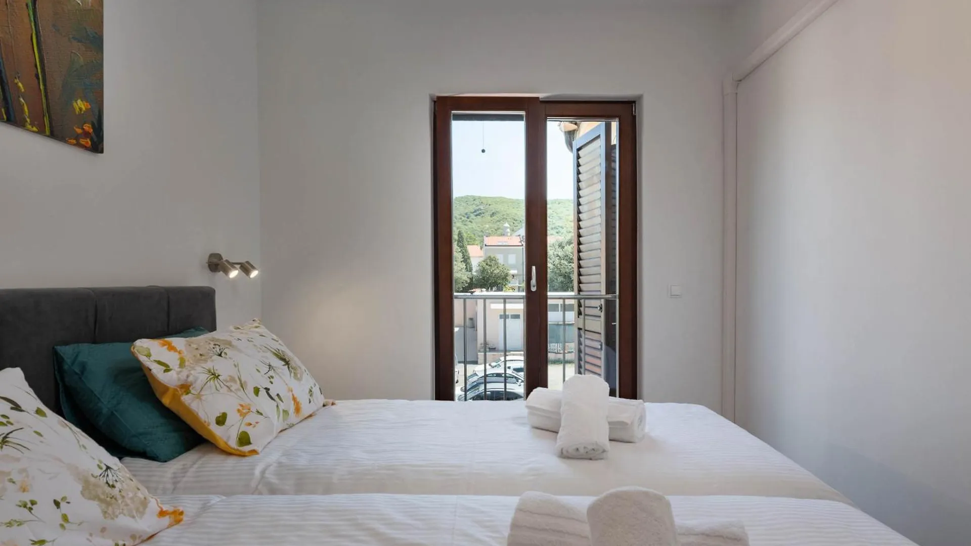 Seafront Apartment Nana 1 And 2 - Happy Rentals Punat