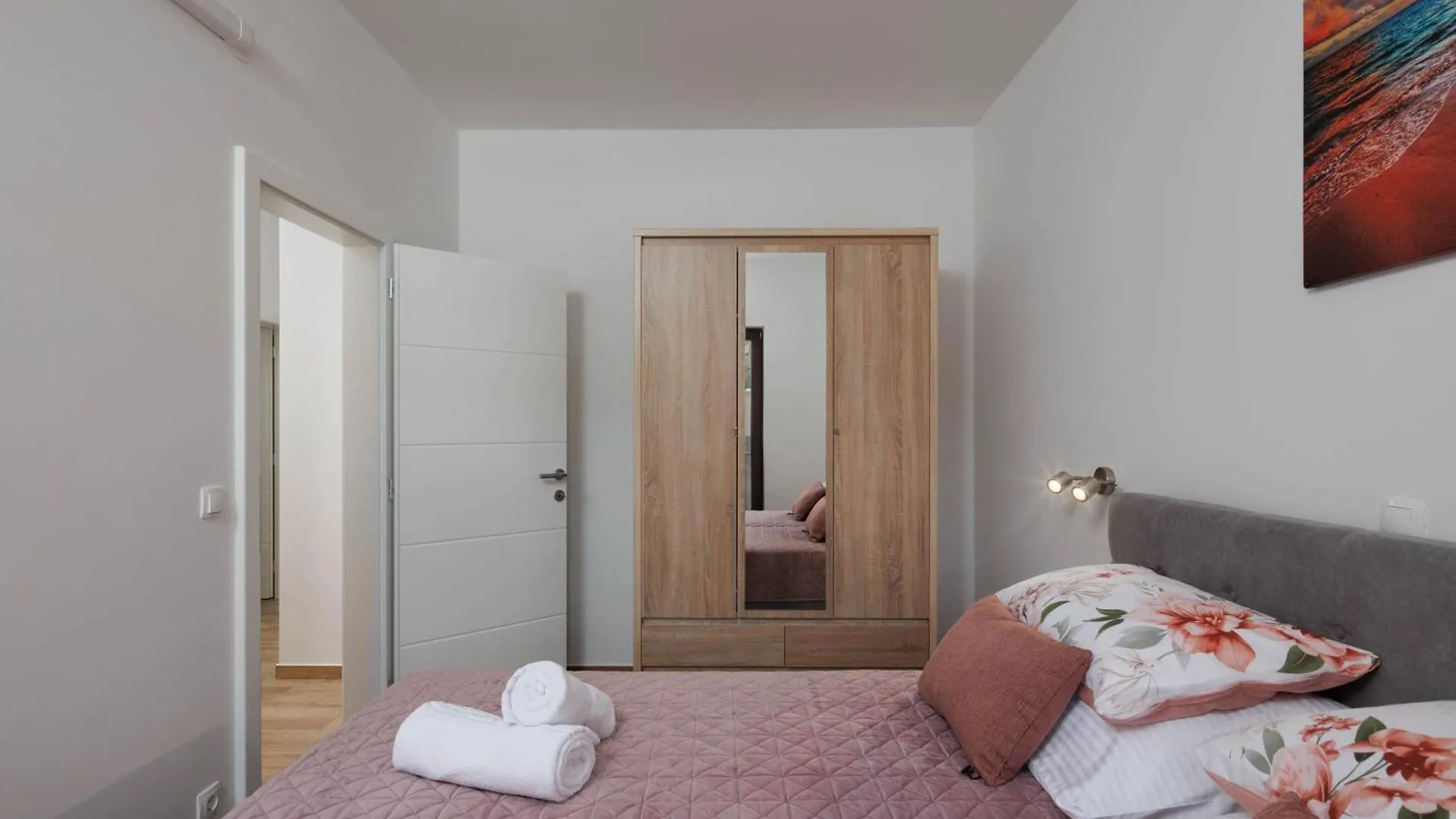 Seafront Apartment Nana 1 And 2 - Happy Rentals Punat