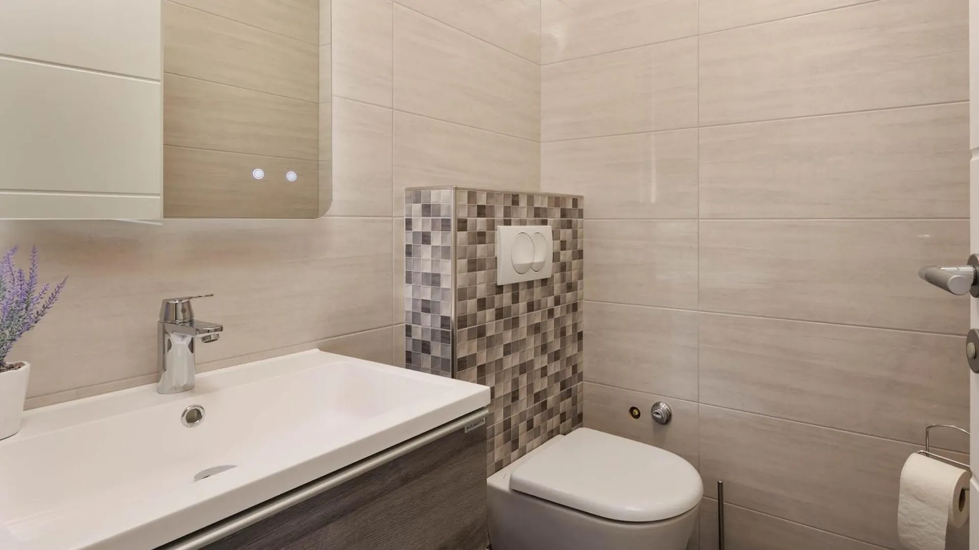 Seafront Apartment Nana 1 And 2 - Happy Rentals Punat