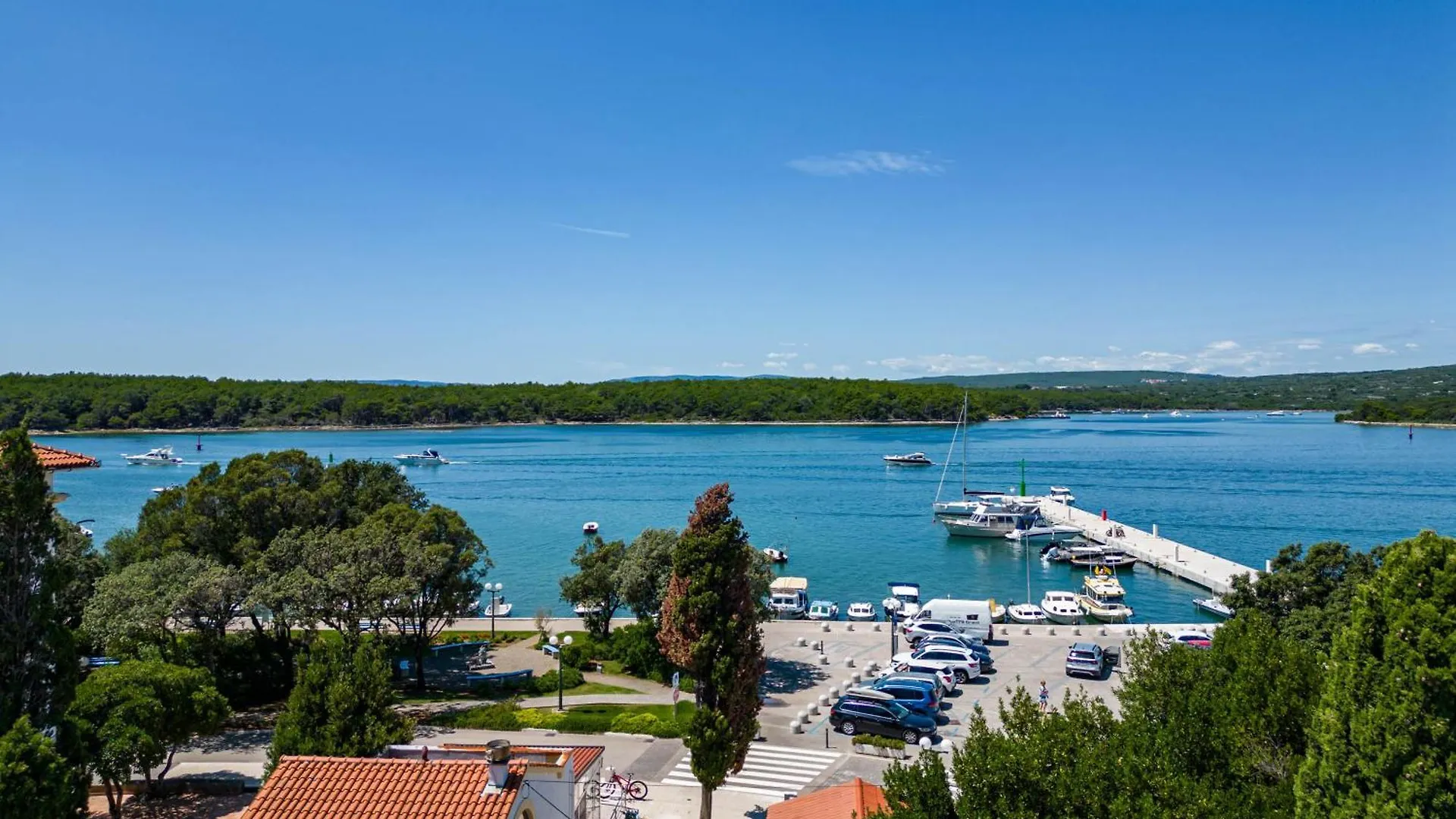 Seafront Apartment Nana 1 And 2 - Happy Rentals Punat