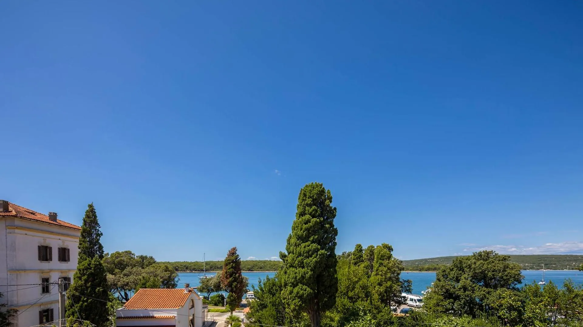 Seafront Apartment Nana 1 And 2 - Happy Rentals Punat Croatia