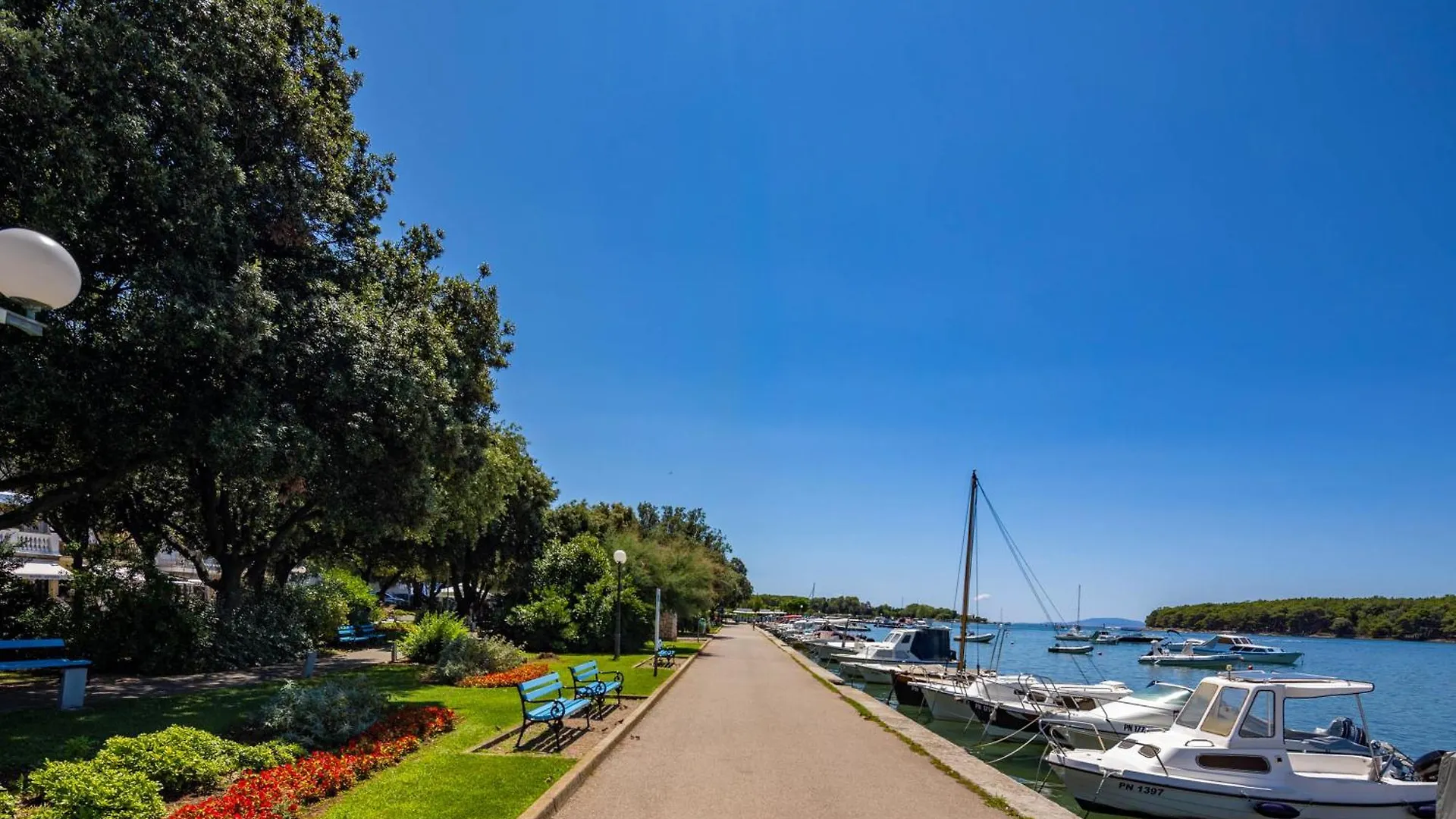 Seafront Apartment Nana 1 And 2 - Happy Rentals Punat